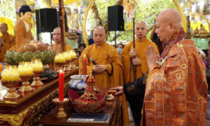 Cầu siêu vì lòng từ bi