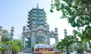 Chùa Linh Ứng: Cõi Phật giữa chốn trần gian