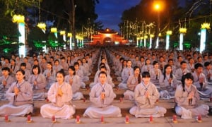 Giữ giới để xây dựng cuộc sống lành mạnh từ vật chất đến tinh thần