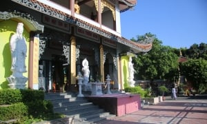 Ngôi chùa Thiên Bình ở vùng quê đang khởi sắc