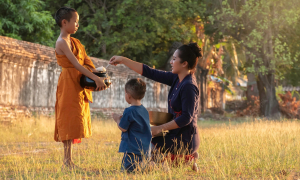 Phật dạy có ba hạng con trai xuất hiện, có mặt ở đời