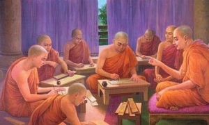 Người xuất gia liên hệ với quá nhiều cư sĩ